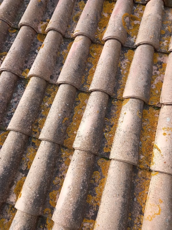 Couvreur à nîmes : optimisez votre toiture avec nos expertises